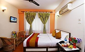 The Hotel Pleasure Home Inn